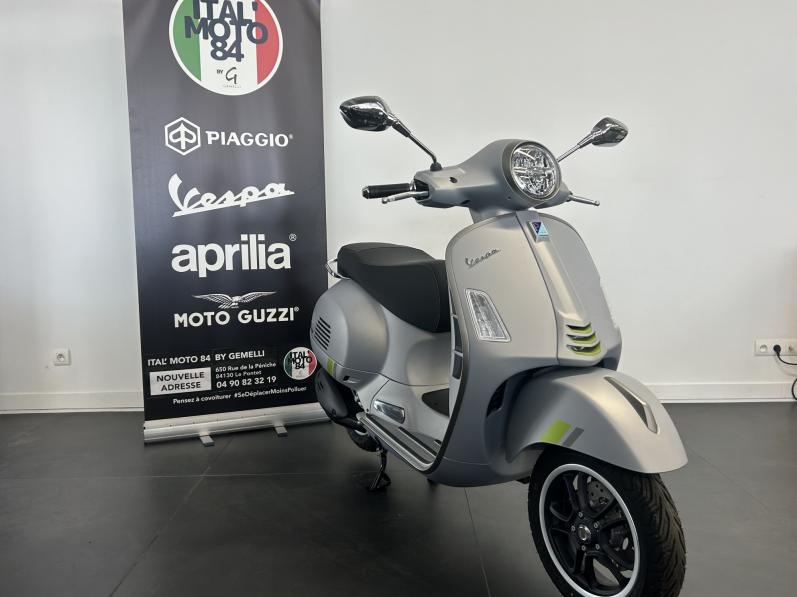 PIAGGIO VESPA GTS 300 SUPER TECH - VESPA GTS300 SUPERTECH