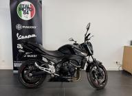 SUZUKI GSR 600