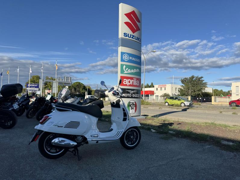 VESPA GTS 300 SUPER